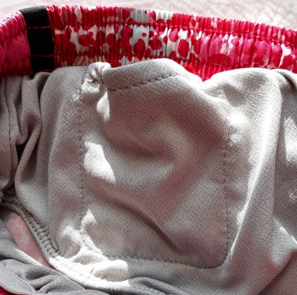 *SOLD* NWOT Nike Shorts - Picture 7 of 7